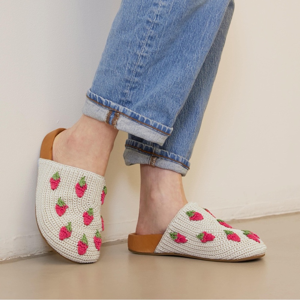 The Sak Bolinas Clog